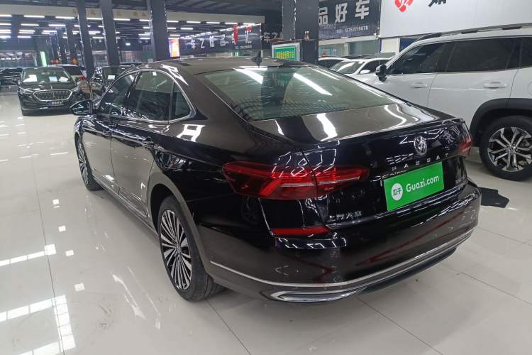 Used Volkswagen Passat 2020 330TSI Luxury Edition China VI