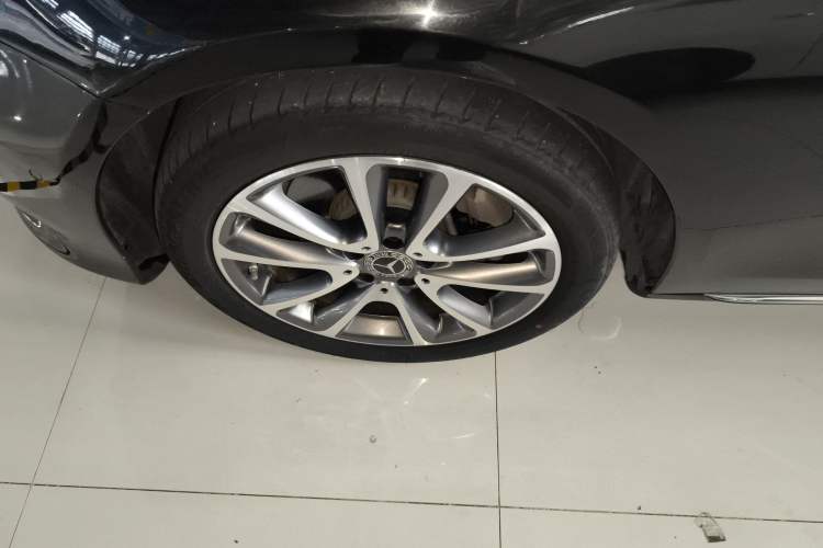 Used Mercedes-Benz E-Class 2019 E 260 L
