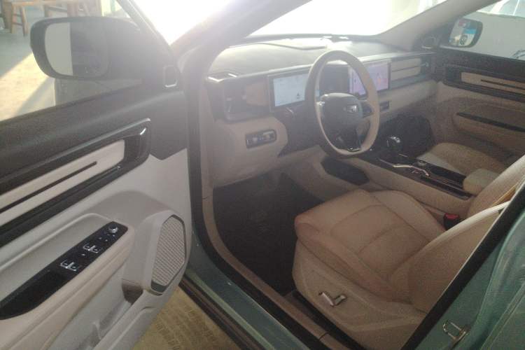 Used Geely Auto icon 2023 1.5TD Chocolate Smoothie Edition