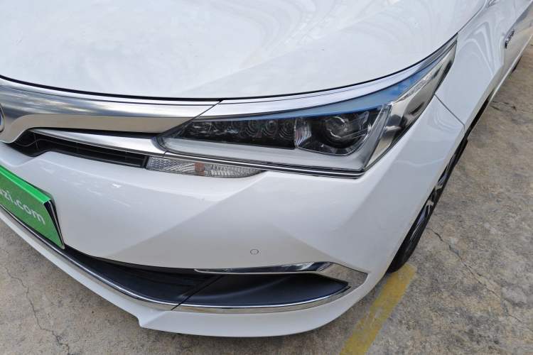 Used Toyota Corolla 2017 Revised Dual-Engine 1.8L E-CVT Elite Edition