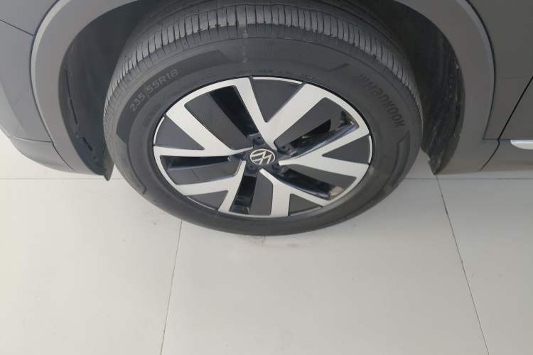 Used Volkswagen Tayron 2024 300TSI Two-Wheel-Drive Luxury Plus Advanced Version
