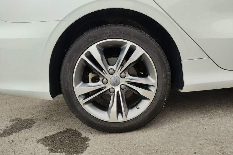 Used Geely Auto Binray 2019 200T DCT Binzhi Edition
