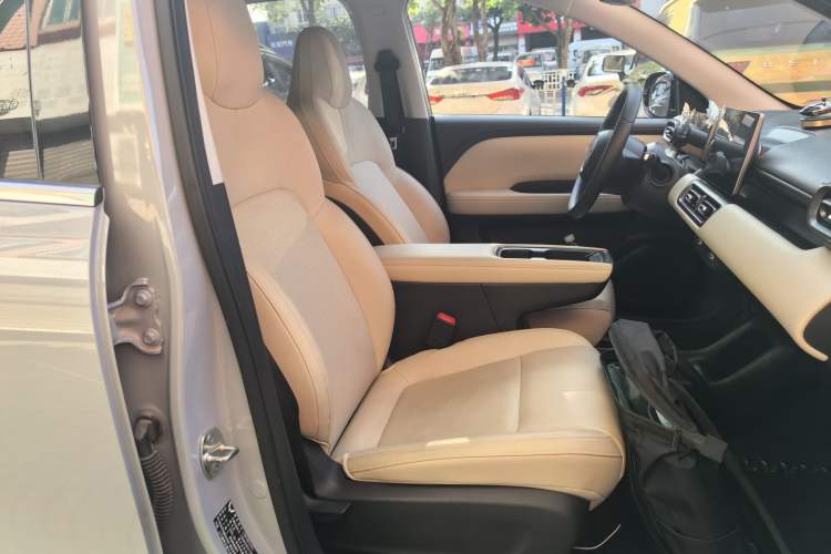 Used Wuling Bingo PLUS 2024 330 km Range Five-Seater Version