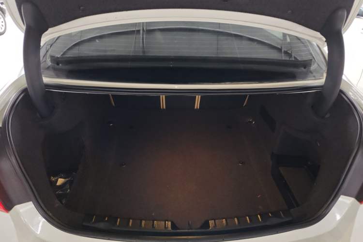 Used BMW 3 Series 2014 320i Sport Edition
