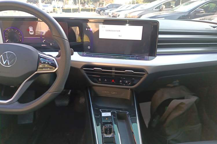 Used Volkswagen Lamando 2023 Lavida L 280TSI DSG Cool & Spicy Edition
