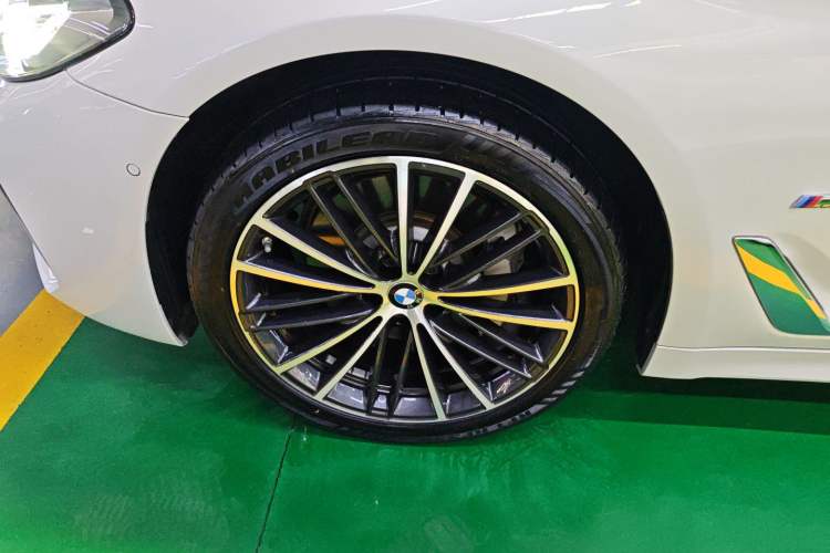 Used BMW 5 Series 2022 Restyled 530Li Leading Edition M Sport Package
