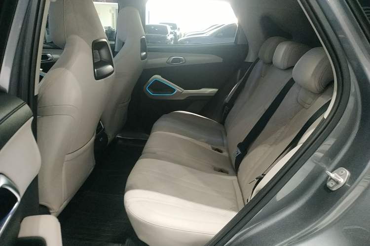 Used BYD Yuan UP 2025 Intelligent Driving Version 401 km Beyond-Range Edition