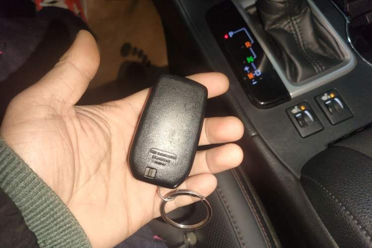 Used Toyota Highlander 2018 2.0T Four-Wheel Drive Prestige Version 7 Seats China VI Standard
