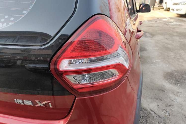 Used Geely Auto Vision X1 2017 1.3L Automatic Fun Edition
