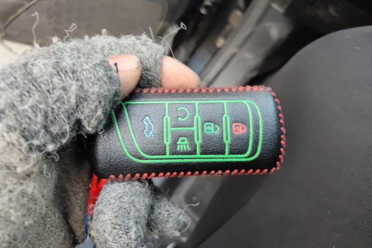 Used GAC Trumpchi GS8 2017 320T Two-Wheel Drive Luxury Smart Connectivity Version (7 Seats)
