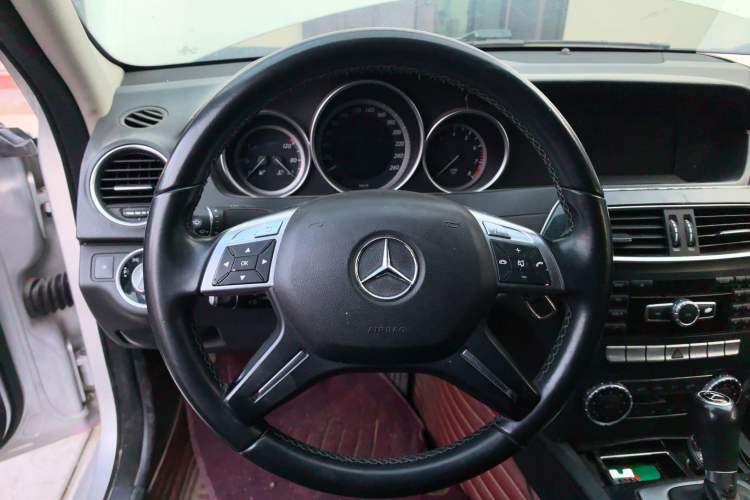 Used Mercedes-Benz C-Class 2013 C 180 Classic Grand Edition