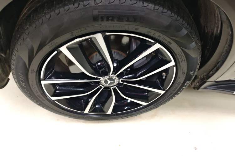 Used Mercedes-Benz GLC 2020 Facelift GLC 300 L 4MATIC Dynamic Edition
