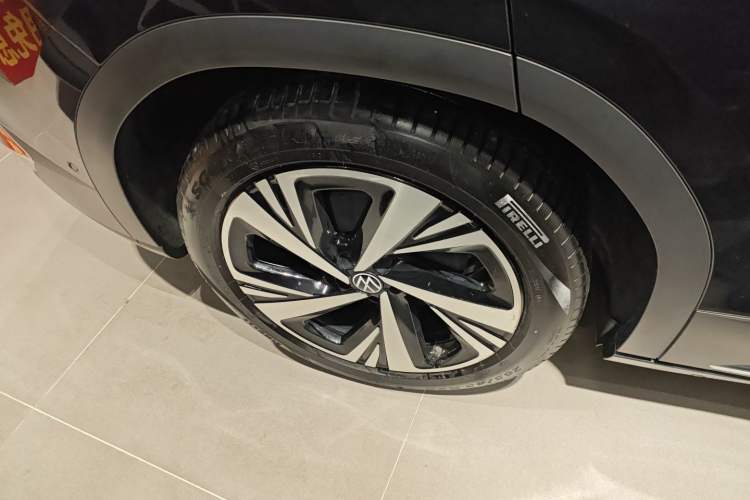 Used Volkswagen ID.6 CROZZ 2022 Long-Range PRO Edition
