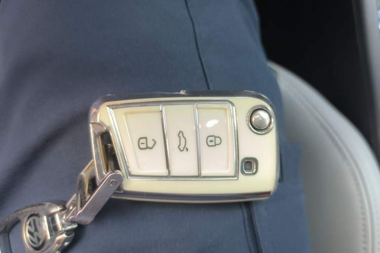 Used Volkswagen Bora 2023 300TSI DSG Prestige Edition
