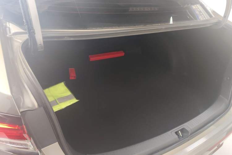 Used Toyota Corolla 2019 Dual-Engine 1.8L E-CVT GL-i Elite Edition