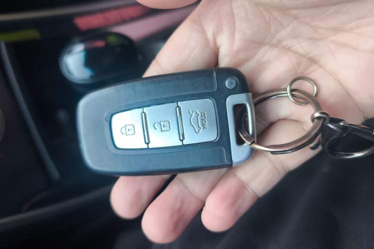 Used Hyundai Elantra (5th Generation / Langdong) 2013 1.6L Automatic Luxury Model
