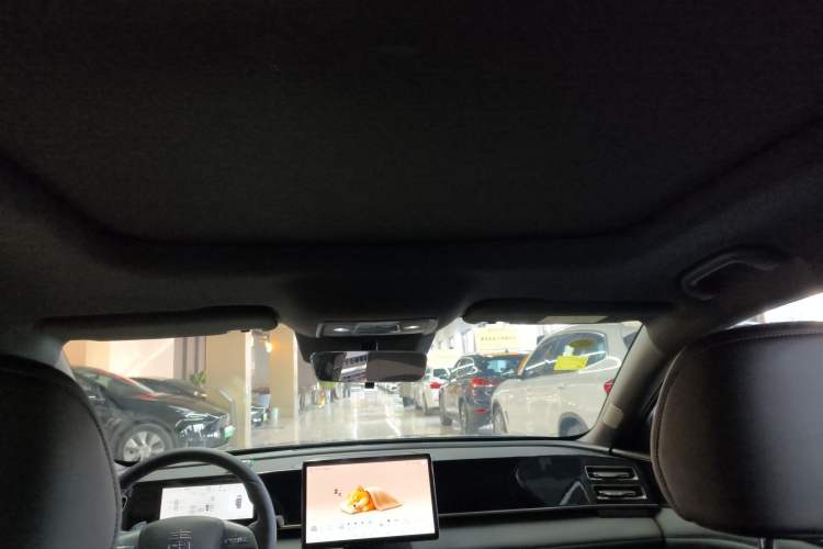 Used BYD Qin L 2025 DM-i Smart Drive 120KM Superior Model
