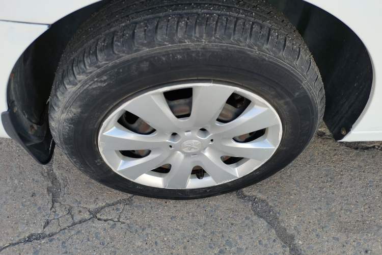 Used Peugeot 301 2016 1.6L Manual Comfort Edition
