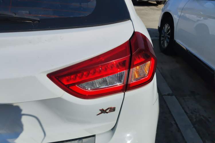 Used Geely Auto Vision X3 2017 1.5L Automatic Prestige Model