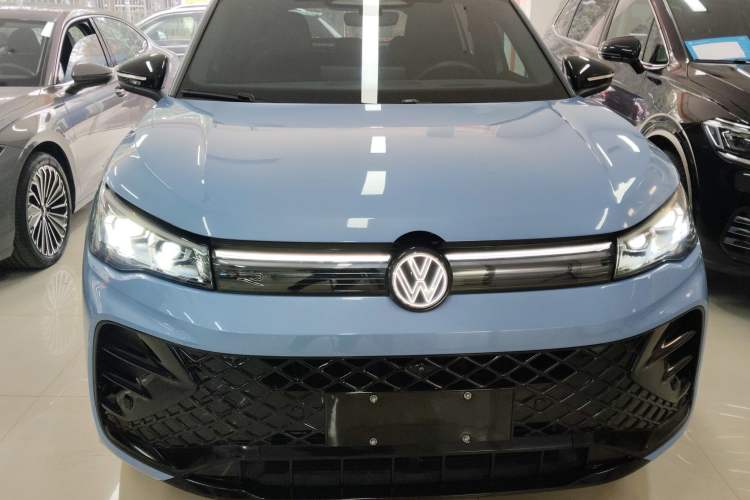 Used Volkswagen Tiguan L 2024 PRO 380TSI Four-Wheel Drive R-Line Prestige Edition
