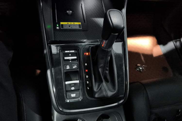 Used Honda CR-V 2023 240TURBO Two-Wheel-Drive Luxury Version 5 Seats
