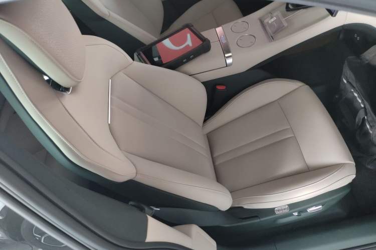 Used  YU7 2025 Ultra-Long Range Rear-Wheel Drive Version
