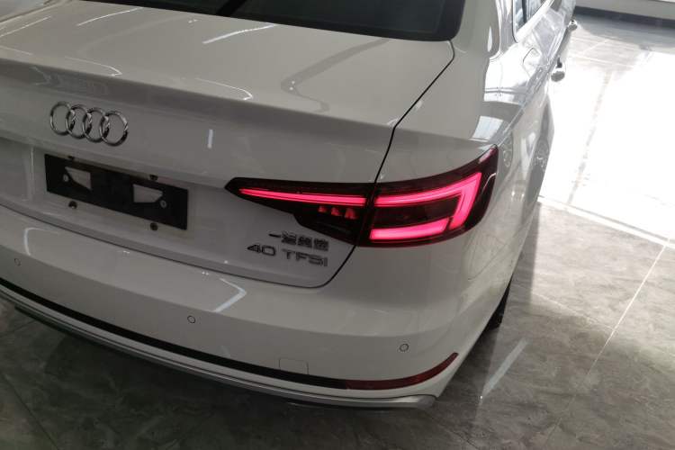 Used Audi A4L 2018 30th Anniversary Edition 40 TFSI Fashion Model