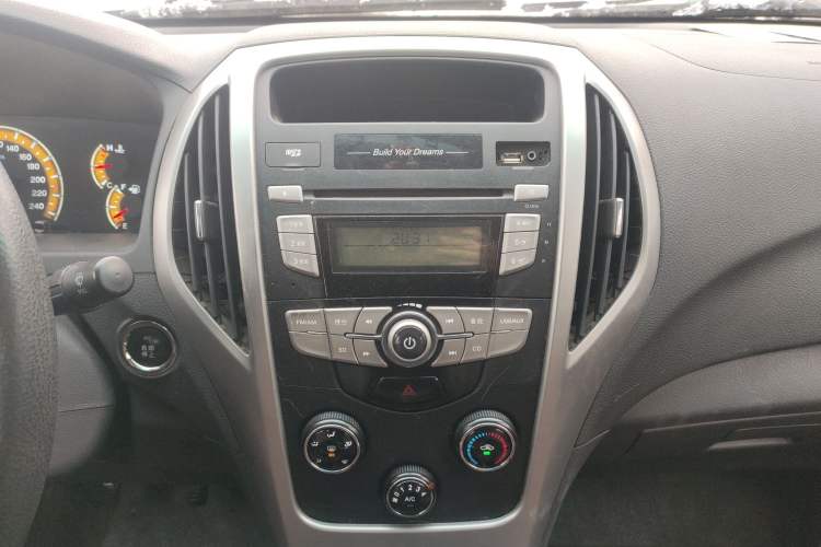 Used BYD F3 2015 Energy-Saving Edition 1.5L Manual Luxury Model