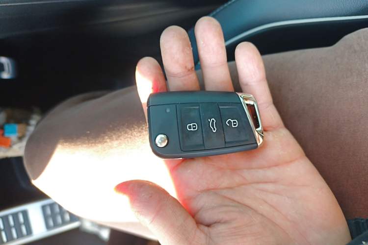 TDK.VehicleDetails.img