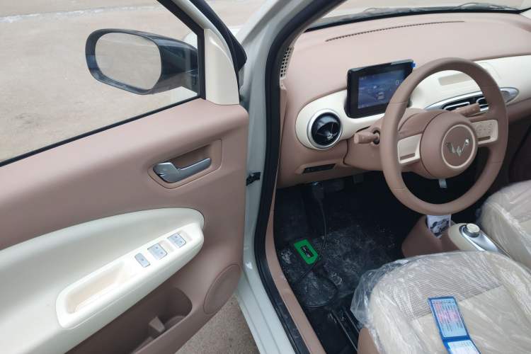 Used Wuling Hongguang MINIEV 2025 Four-Door Version Advanced Edition