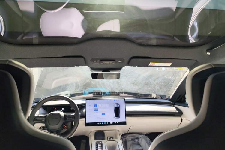 Used  SU7 2024 Rear-Drive Ultra-Long Range Advanced Pro-Level Intelligent Driving Version
