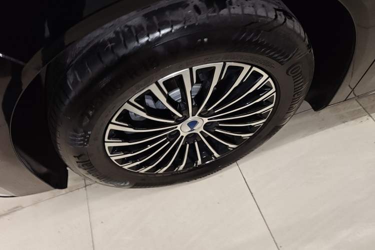 Used Denza D9 2022 DM-i 970 Four-Wheel Drive Flagship Model