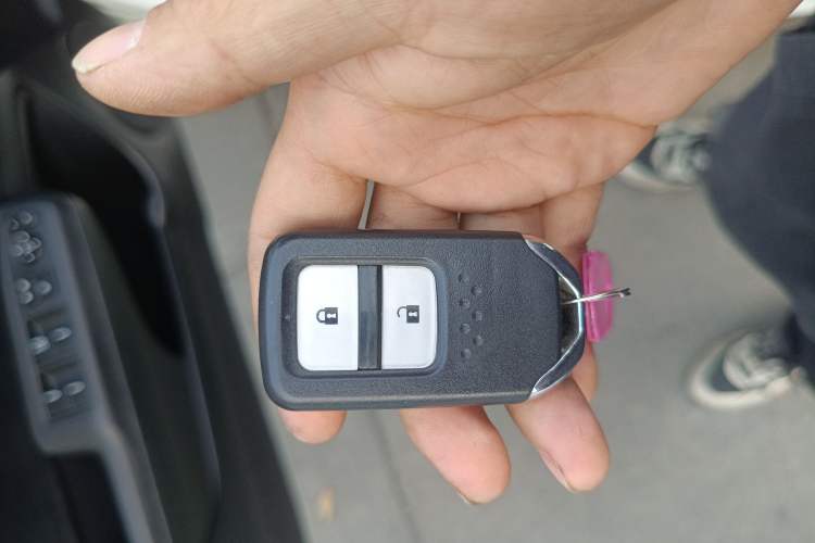 Used Honda Jade 2017 1.8L automatic Comfort version 5 seats