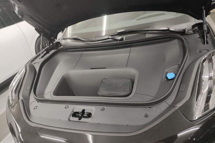 Used Zeekr 001 2025 YOU Edition 100 kWh All-Wheel Drive
