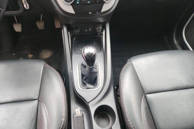 Used Changan CS35 2015 1.6L Manual Luxury Model China IV Standard
