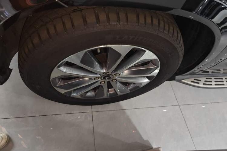 Used Mercedes-Benz GLE 2023 GLE 350 4MATIC Stylish Model
