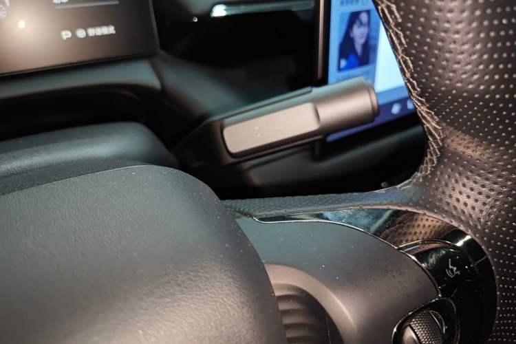 Used AION V 2024 Aion Tyrannosaurus 650 Smart Premium Edition