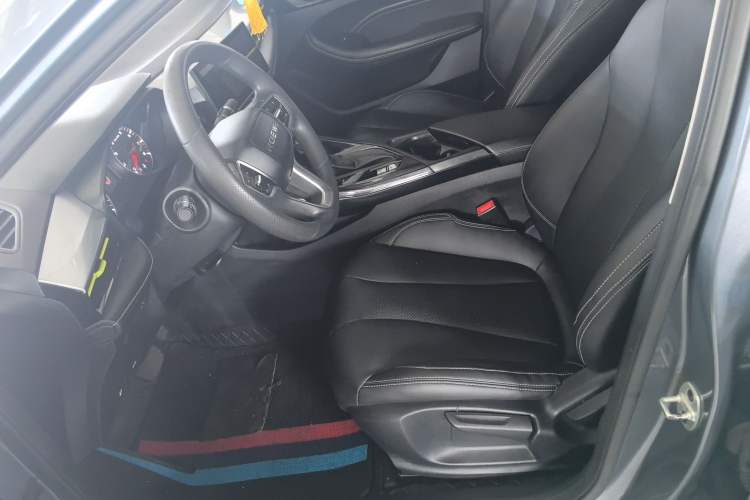 Used Roewe i5 2021 1.5L CVT Platinum Edition