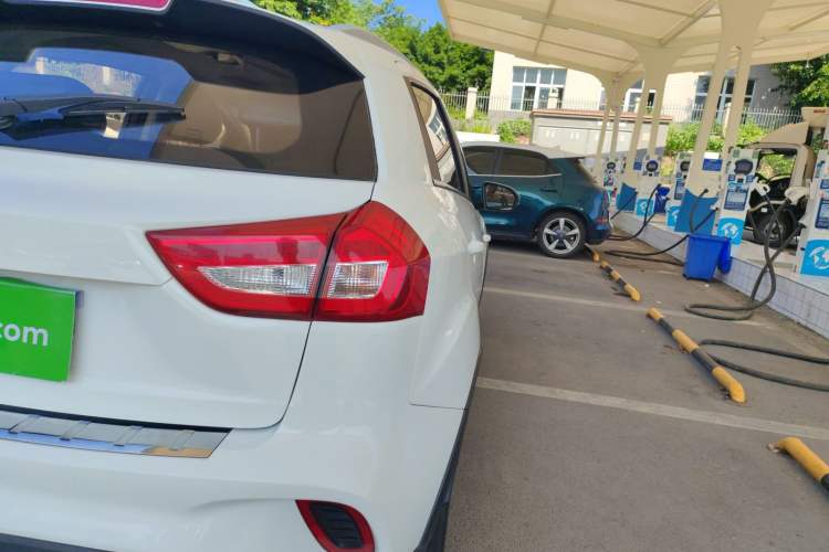 Used Geely Auto Vision X3 2017 1.5L Automatic Prestige Model
