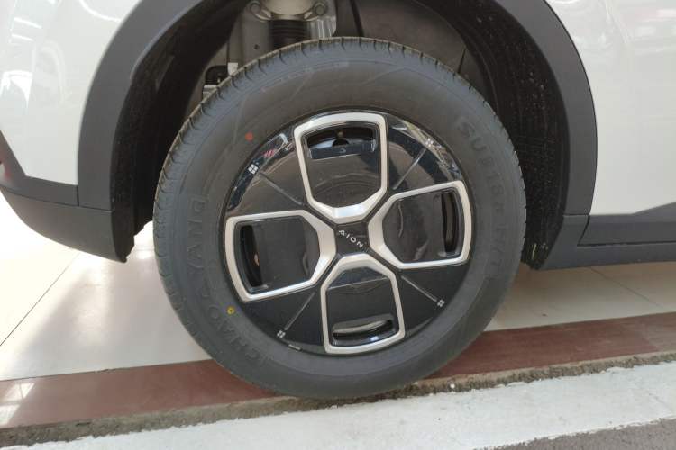 Used AION UT 2025 330 Starlight Edition
