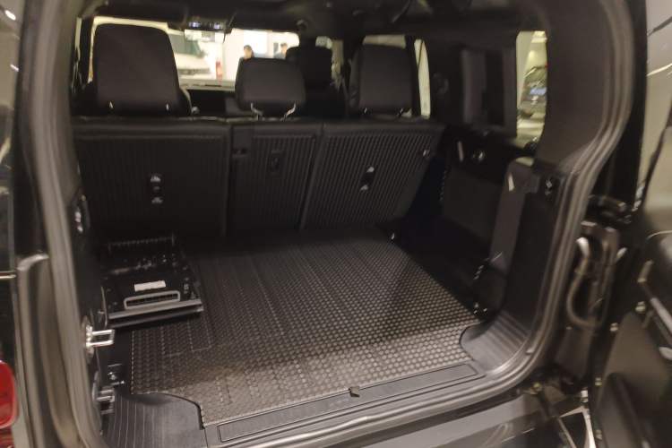 Used Land Rover Defender 2024 110 3.0T P400 X-DYNAMIC HSE
