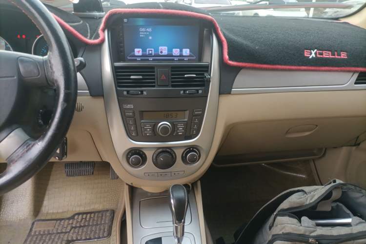 Used Buick Excelle 2013 1.5L Automatic Classic Model
