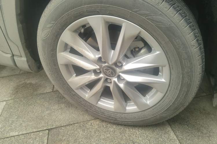 Used Toyota Corolla Cross 2026 Model 2.0L Smart Electric Hybrid Dual-Engine Elite Edition
