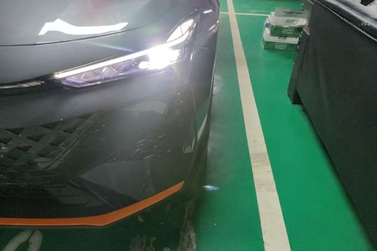 Used Changan UNI-V 2024 1.5T Prestige Sport Edition
