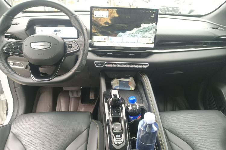 Used Geely Auto Coolray 2025 Bin Yue L 1.5T DCT Starlight Edition