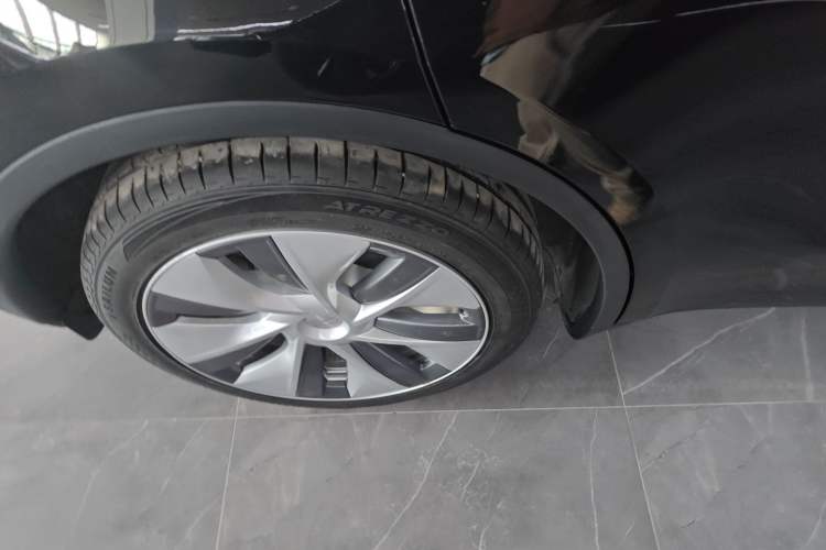 Used Tesla Model Y 2022 Rear-Wheel-Drive Version