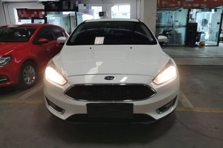 Used Ford Focus 2015 Hatchback 1.6L Automatic Fashion Edition
