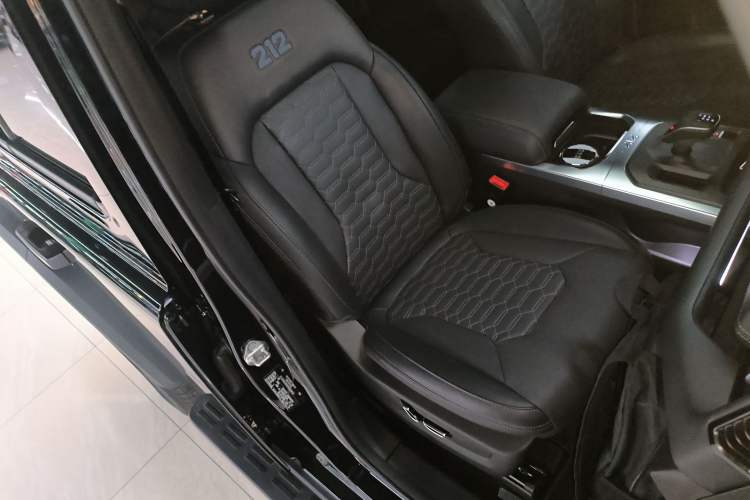 Used  T01 2024 2.0T Explorer
