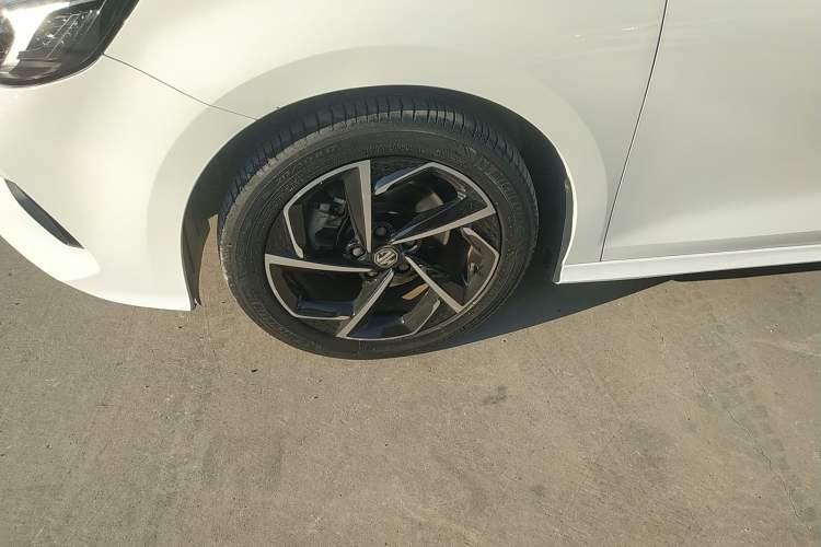 Used MG 5 2021 300TGI DCT Elegant Luxury Edition
