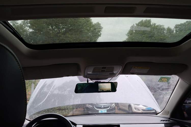 Used Roewe i5 2021 Revised Version 1.5L CVT Diamond Edition
